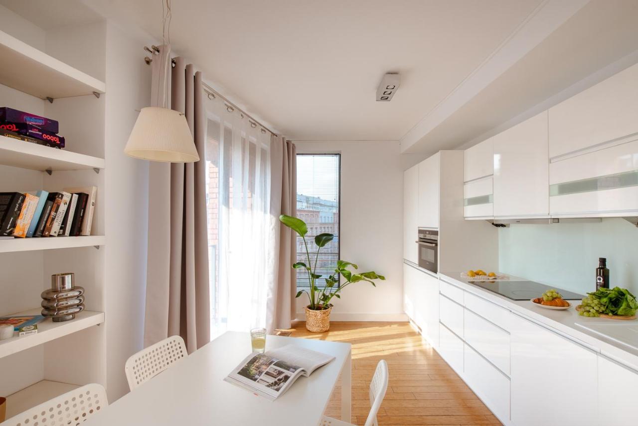 Spacious Apartment Close To Main Station / Galeria Krakowska Екстериор снимка
