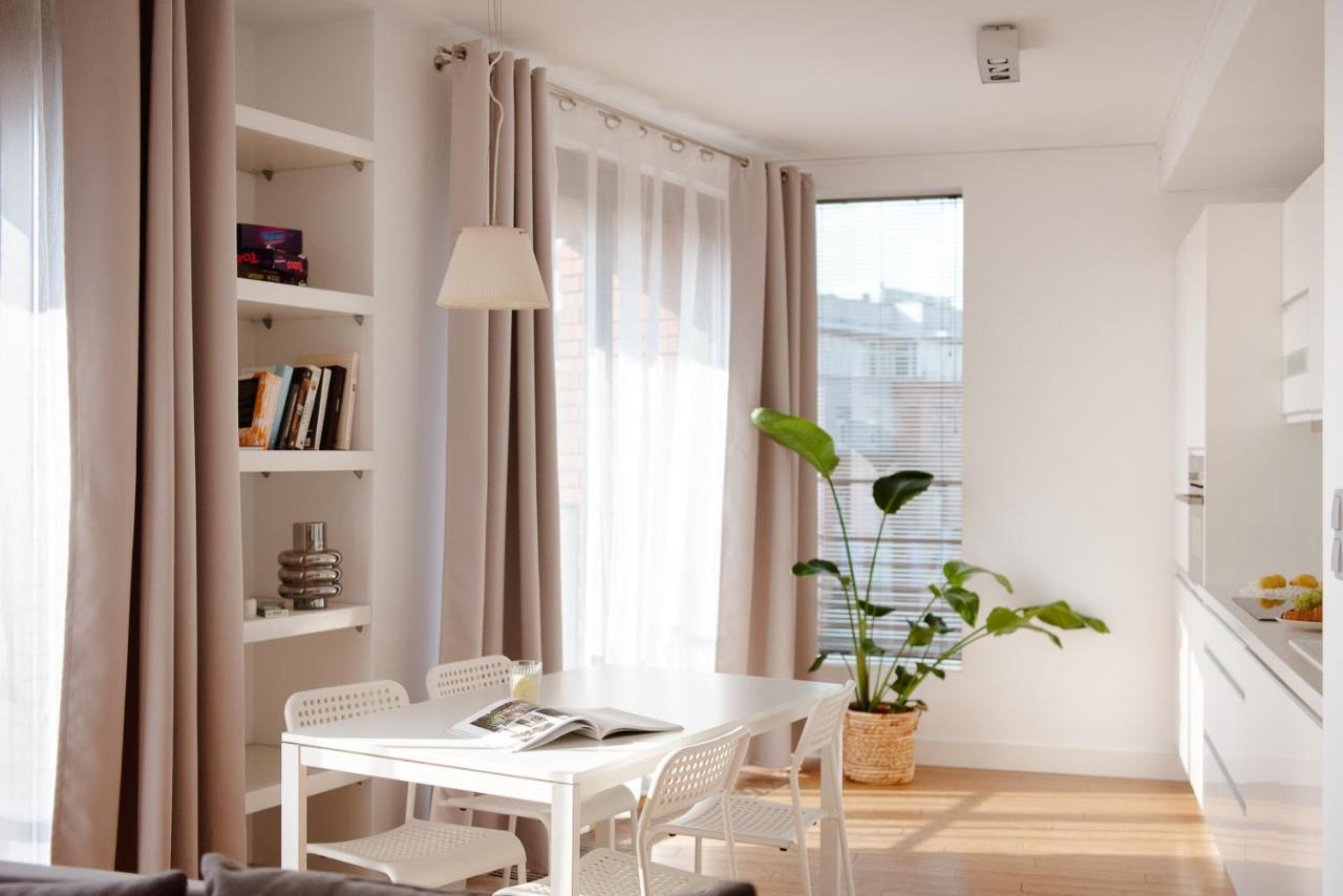 Spacious Apartment Close To Main Station / Galeria Krakowska Екстериор снимка